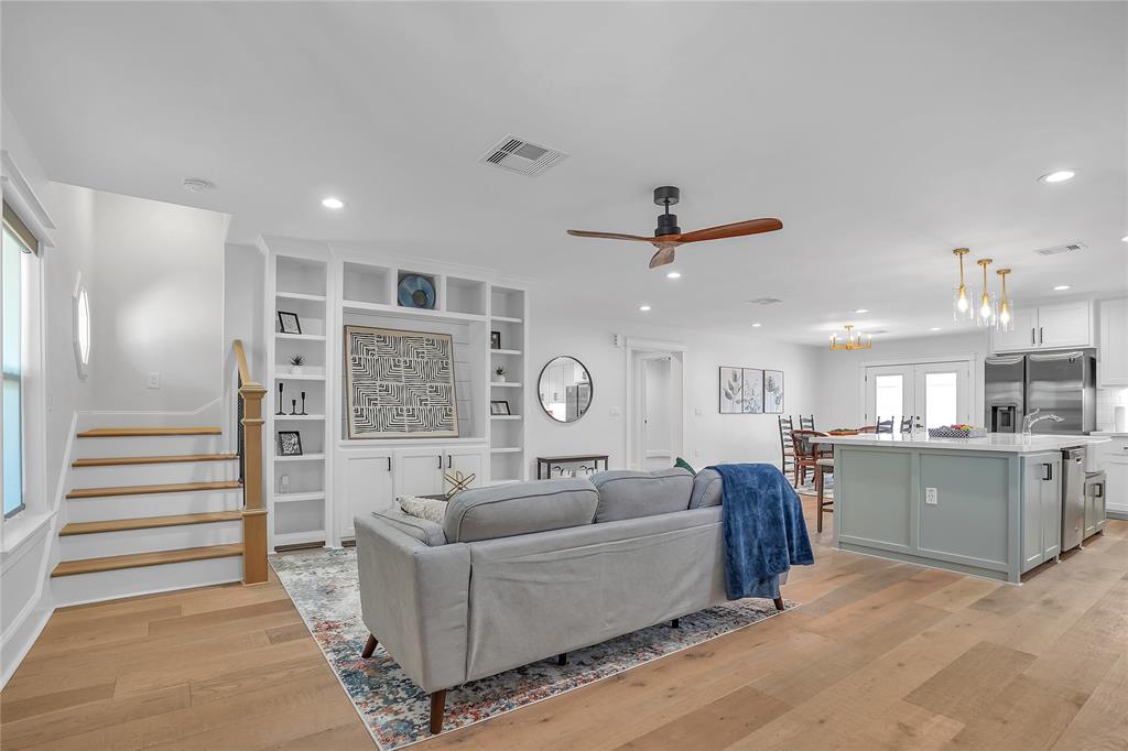 1035 W 43rd Street, Houston, Texas image 7