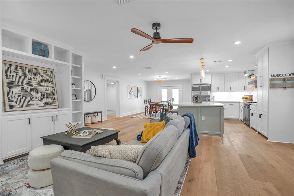 1035 W 43rd Street, Houston, Texas image 6