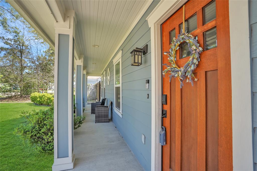 1035 W 43rd Street, Houston, Texas image 2