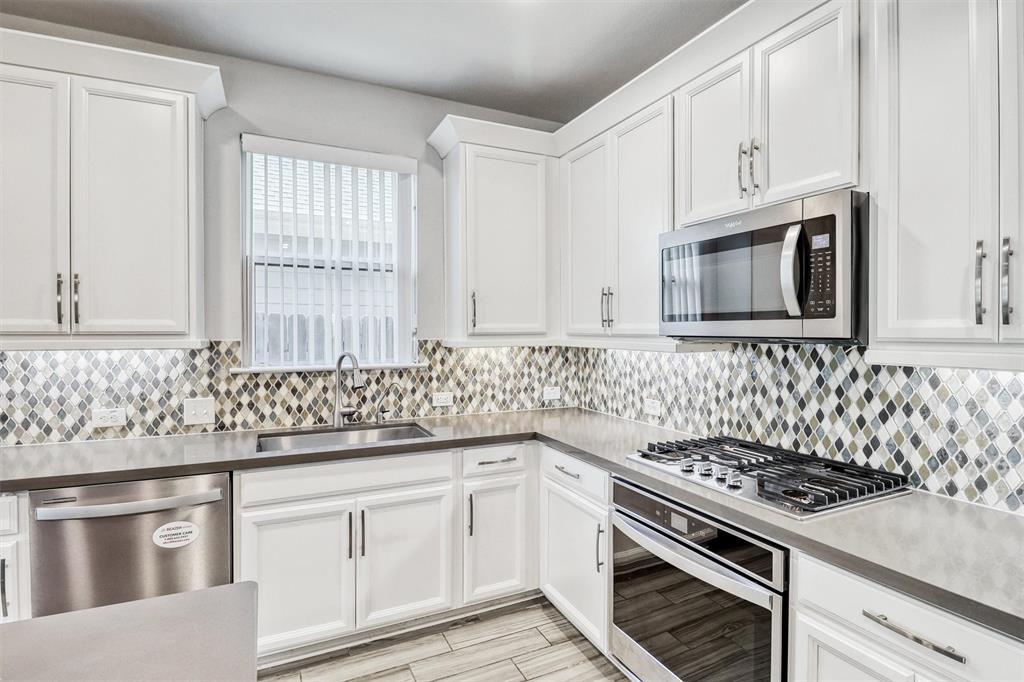 6414 Pomegranate Blossom Drive, Katy, Texas image 6