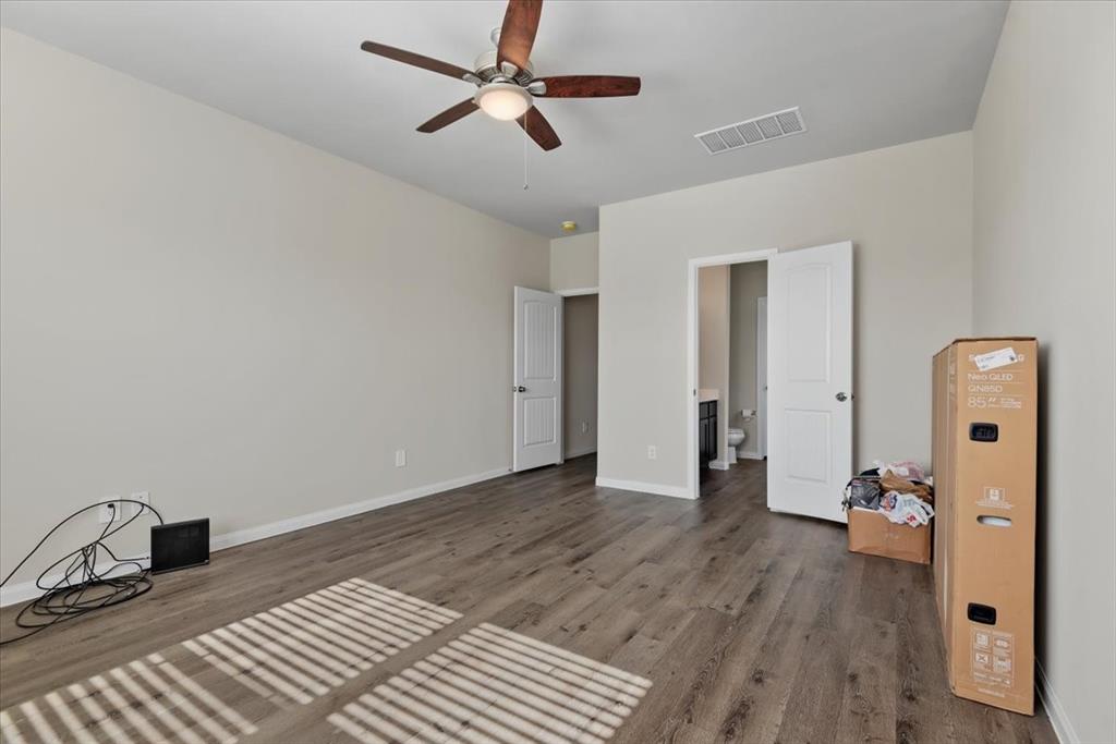5639 Brooklyn Rose Drive, Rosharon, Texas image 26