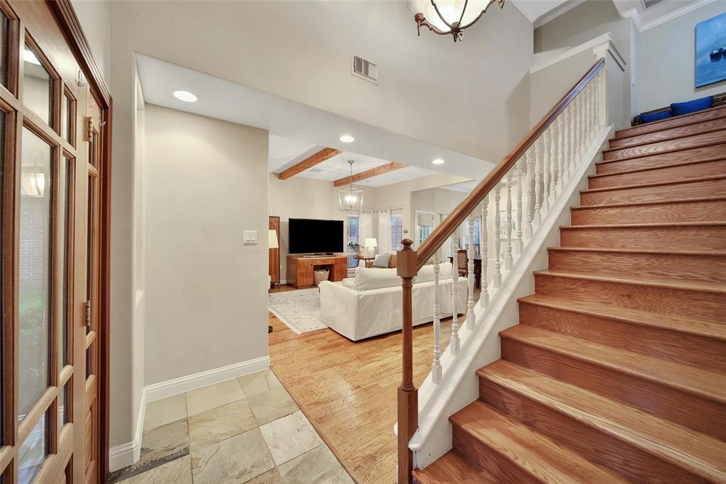 10 Featherfall Place