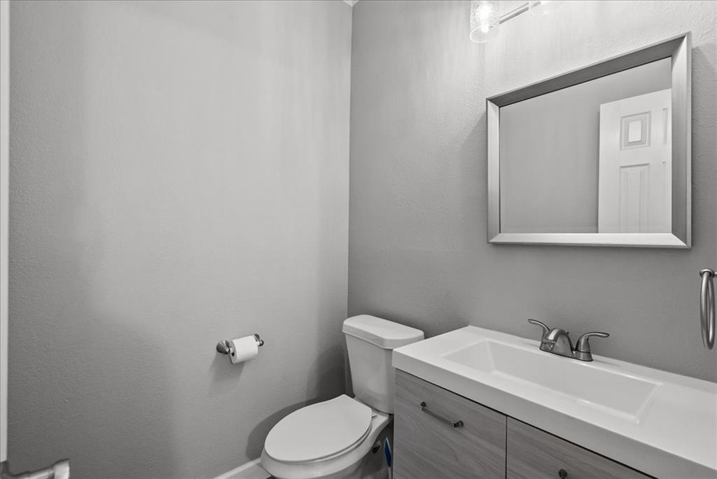 18809 Egret Bay Boulevard #212, Webster, Texas image 18