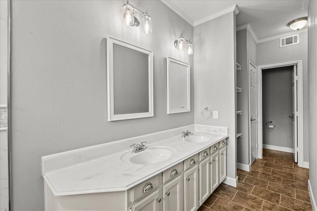 18809 Egret Bay Boulevard #212, Webster, Texas image 23