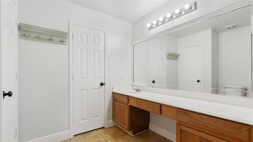 4602 Garden Meadow Drive, Katy, Texas image 17