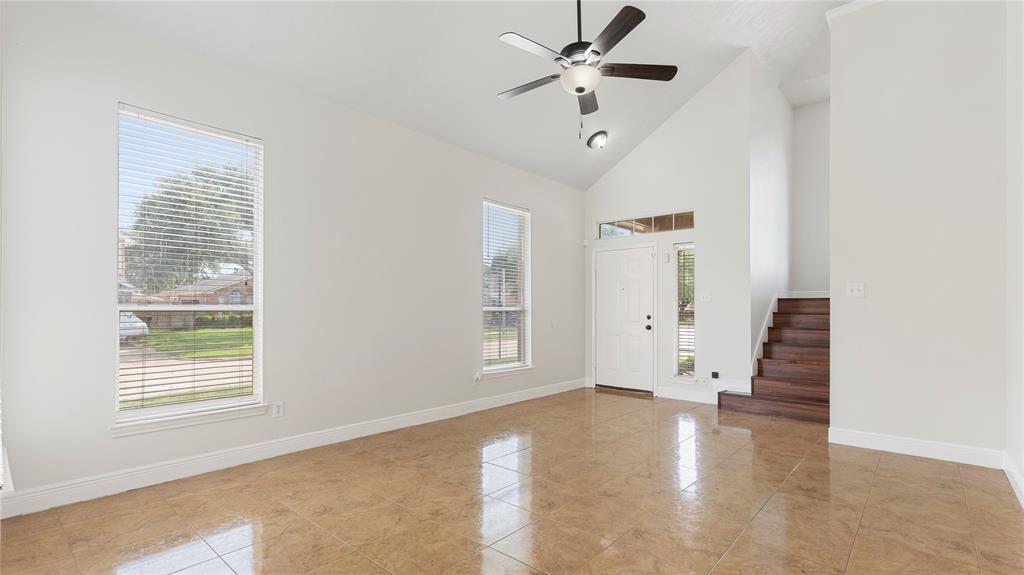 4602 Garden Meadow Drive, Katy, Texas image 8