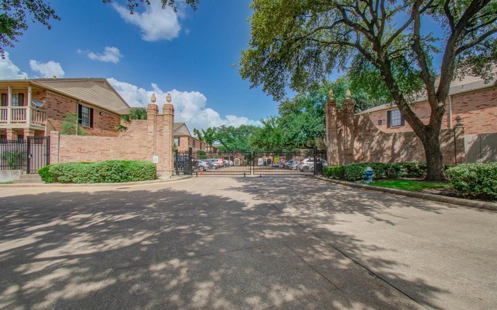 2255 Braeswood Park Drive 323