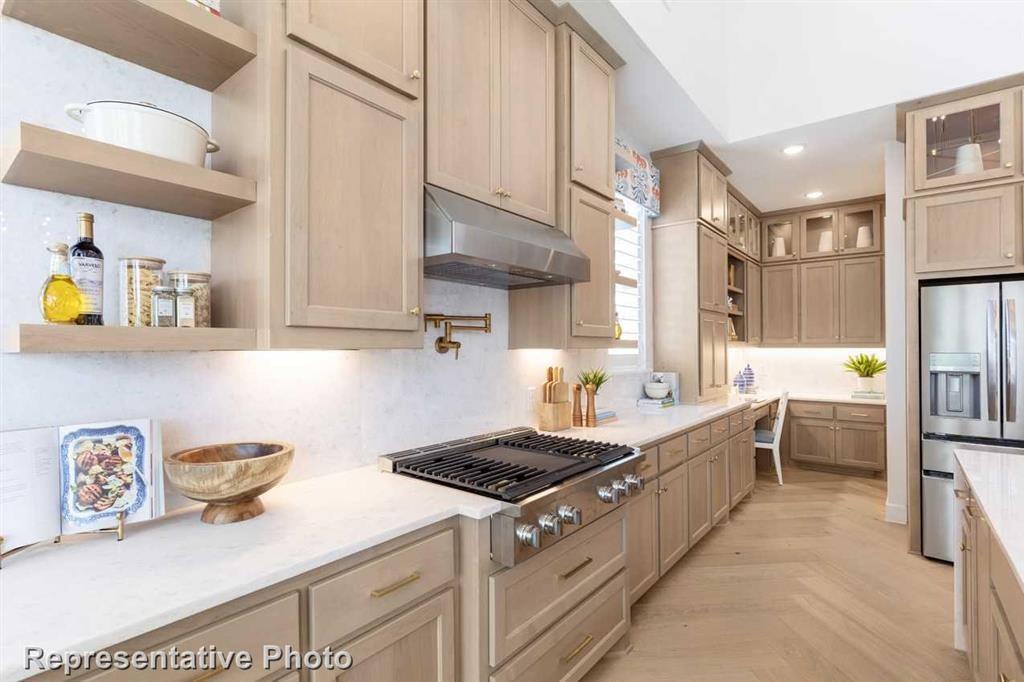 7810 Ashy Sunflower Lane, Katy, Texas image 7