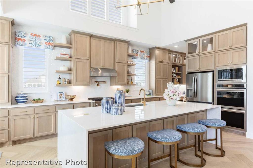 7810 Ashy Sunflower Lane, Katy, Texas image 12