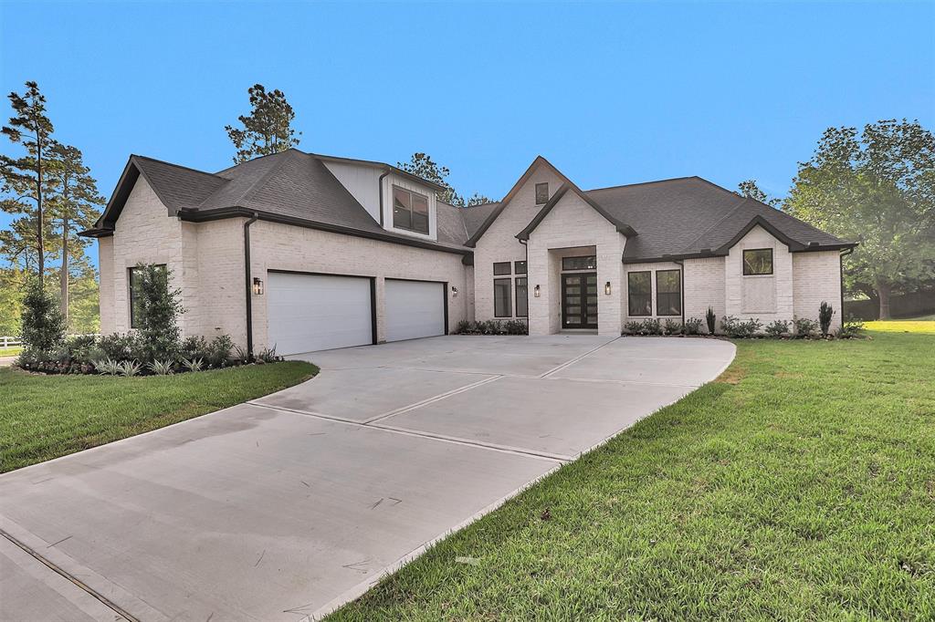 11401 E Zoe Loop