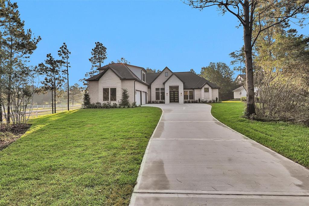11401 E Zoe Loop