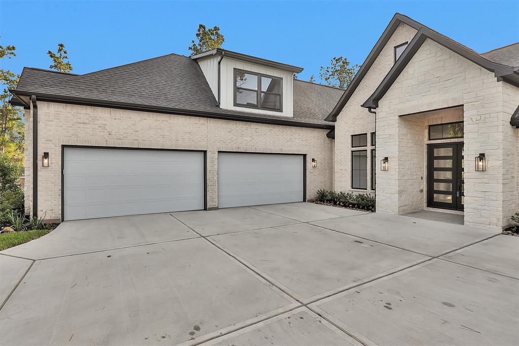 11401 E Zoe Loop