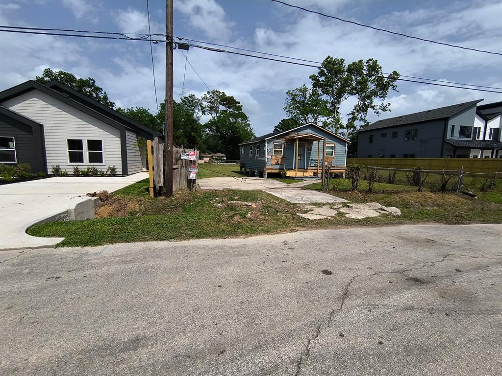 8118 Double Avenue, Houston, Texas image 3