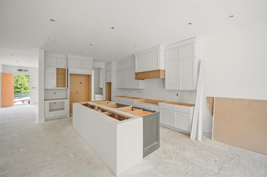 5223 Mimosa Drive