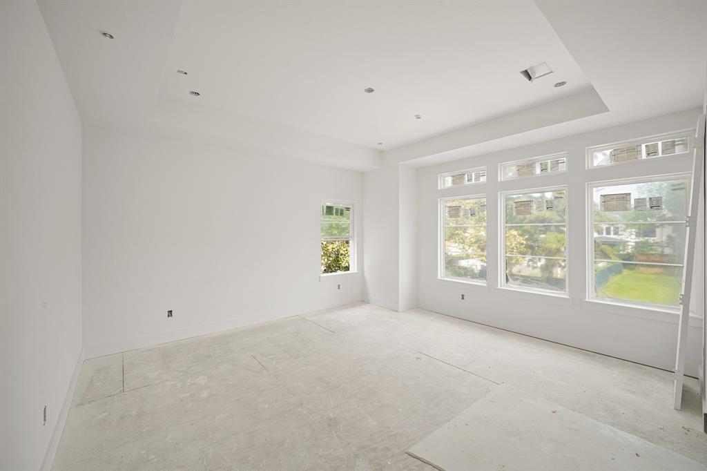 5223 Mimosa Drive, Bellaire, New York image 18
