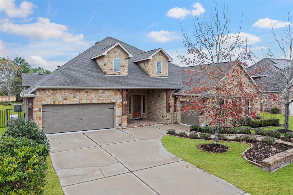 19006 Cherry Cove Lane, Cypress, Texas image 2