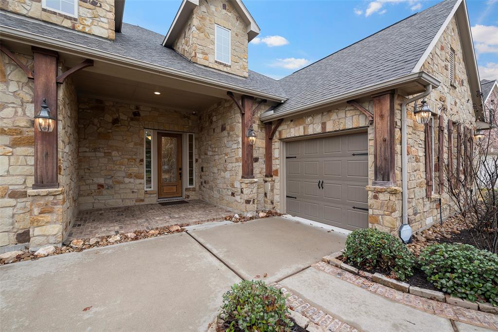 19006 Cherry Cove Lane, Cypress, Texas image 3