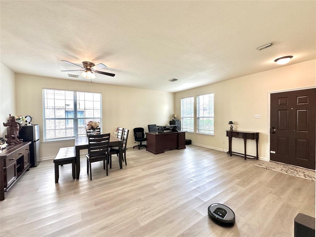 2214 Bristol Bend Lane, Katy, Texas image 7