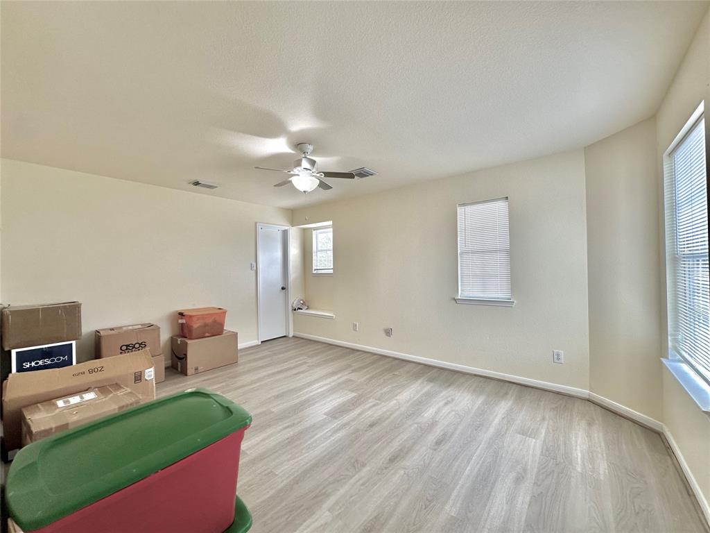 2214 Bristol Bend Lane, Katy, Texas image 24