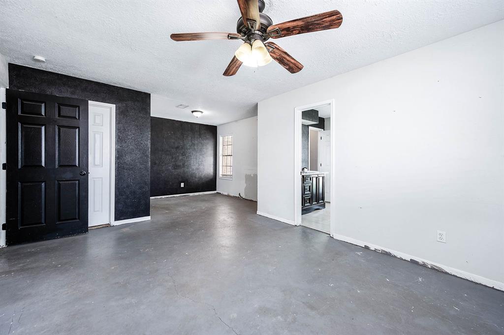 3106 Pilgrims Point Lane, Pearland, Texas image 18