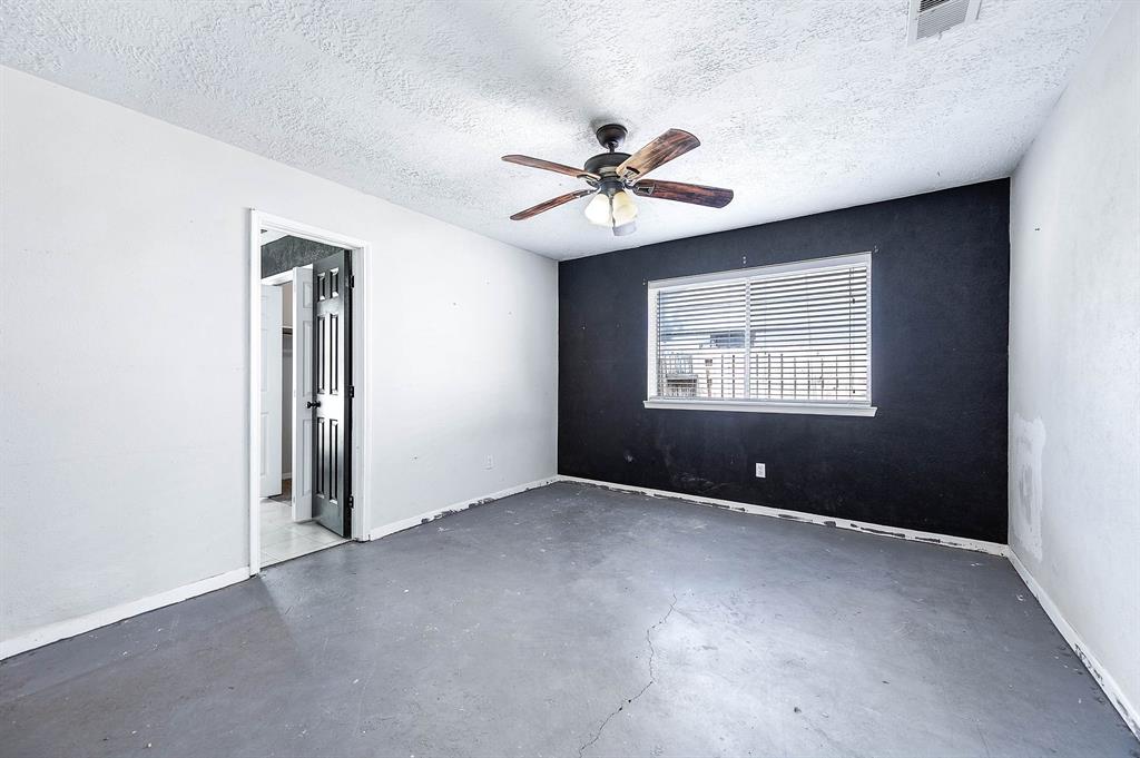 3106 Pilgrims Point Lane, Pearland, Texas image 17