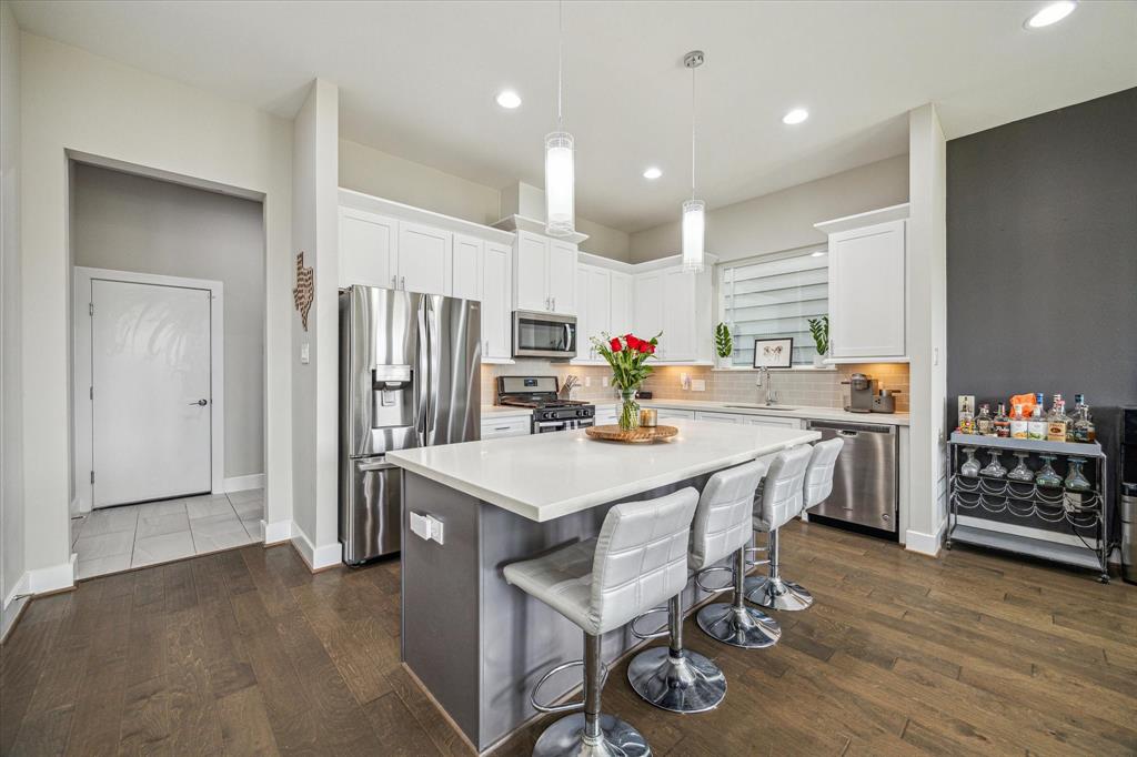5520 Rosslyn Road