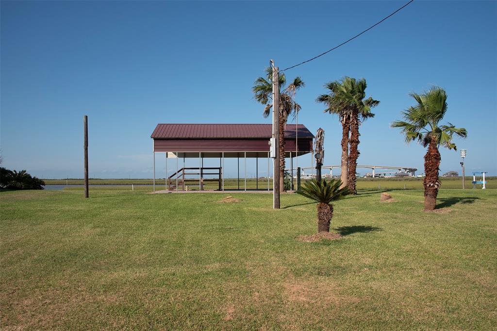 421 Private Road 675, Sargent, Texas image 2