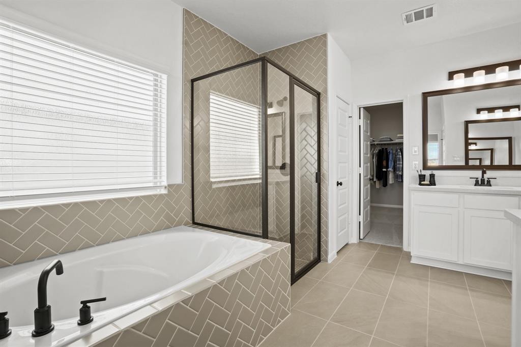 32415 Tallow Creek Drive, Waller, Texas image 16