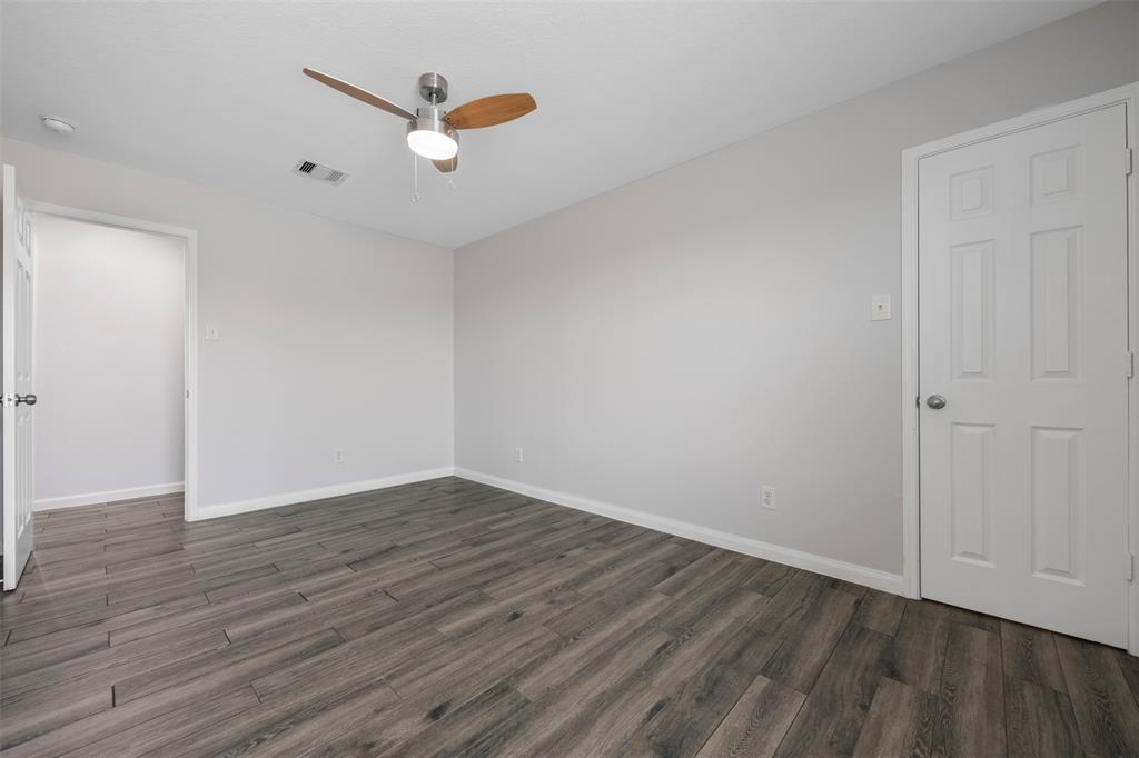 6902 White Ash Lane, Baytown, Texas image 28