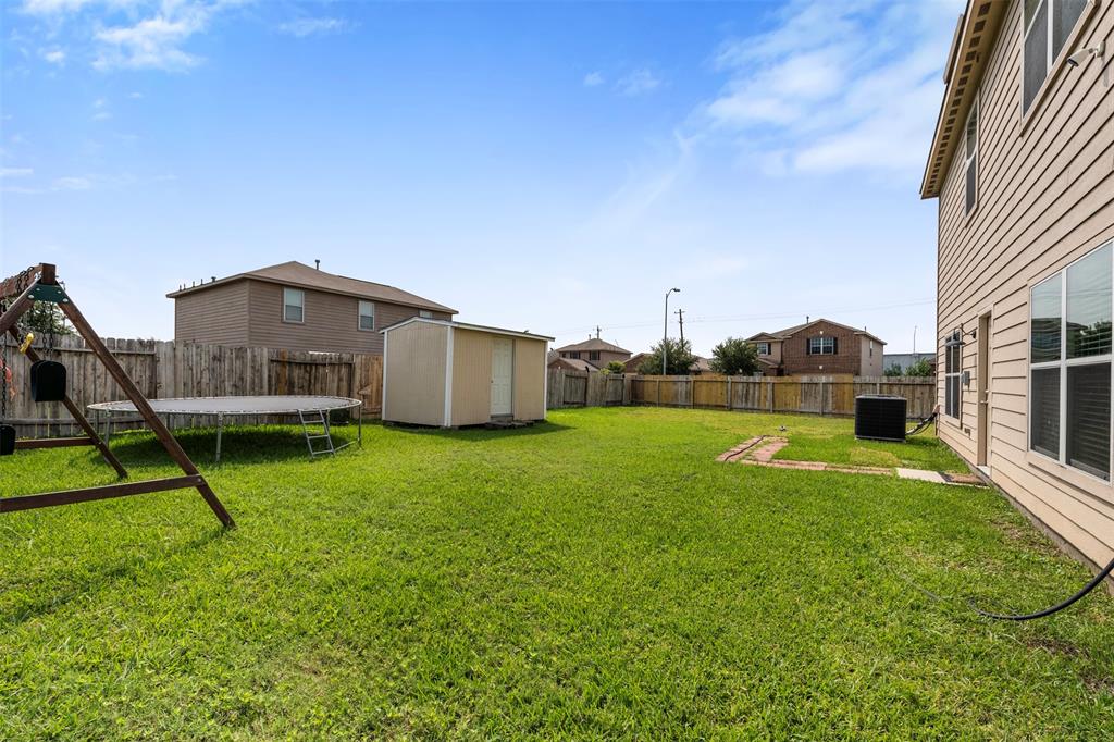 6902 White Ash Lane, Baytown, Texas image 37