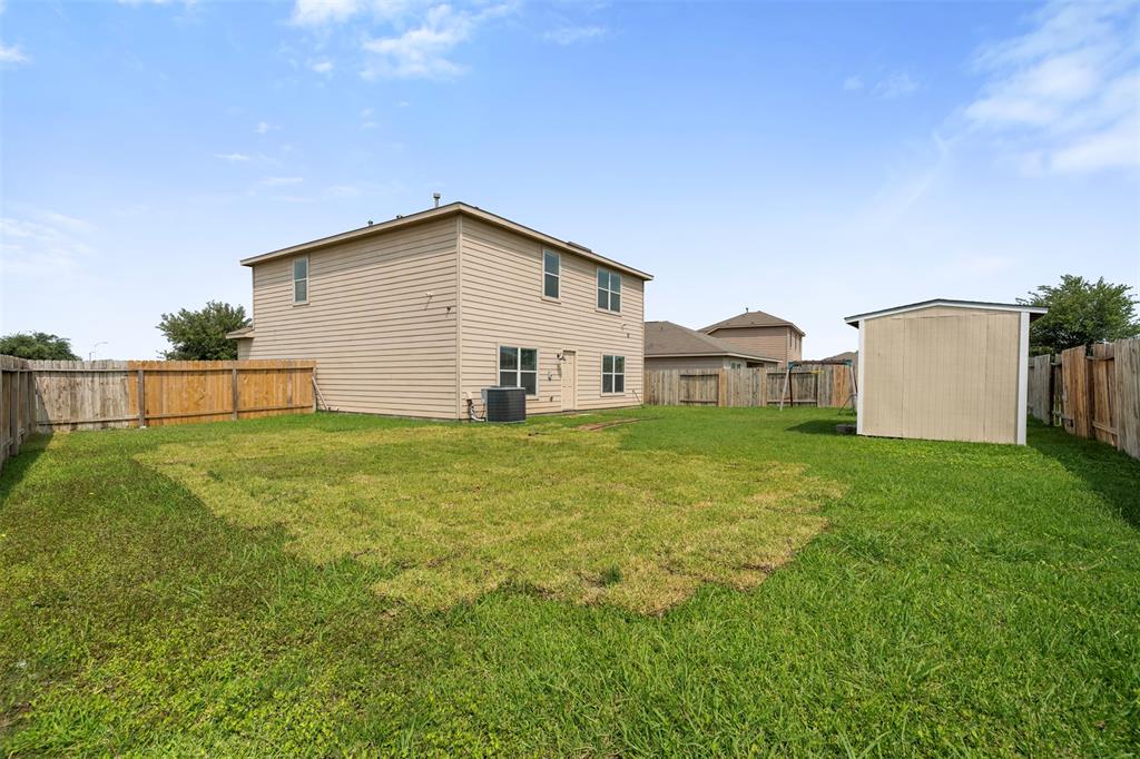 6902 White Ash Lane, Baytown, Texas image 36