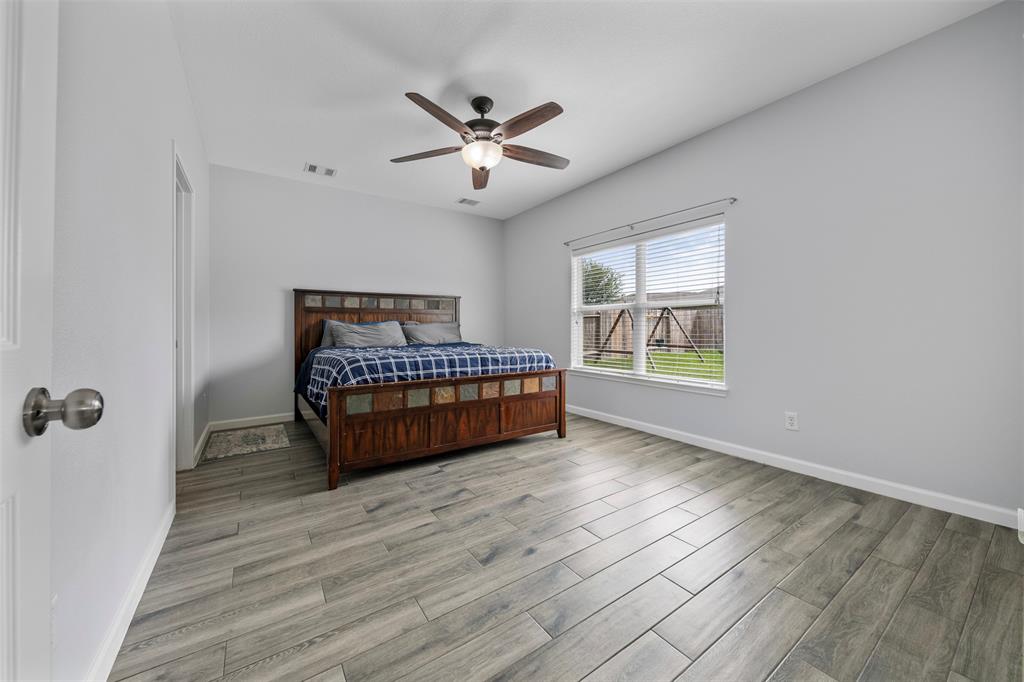 6902 White Ash Lane, Baytown, Texas image 15