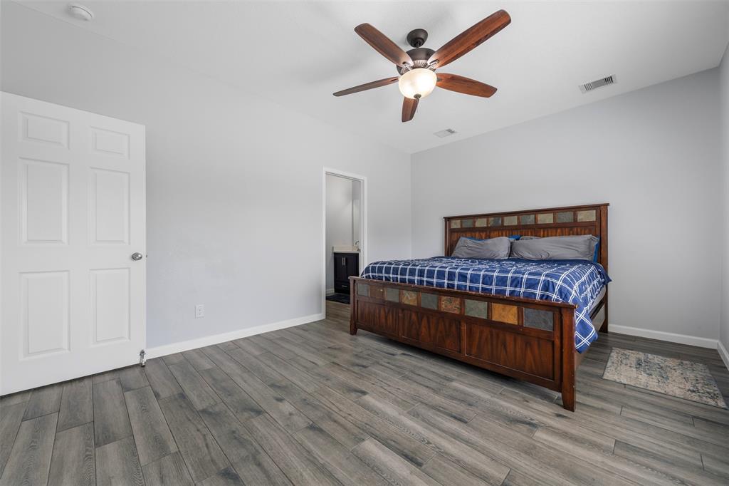 6902 White Ash Lane, Baytown, Texas image 14