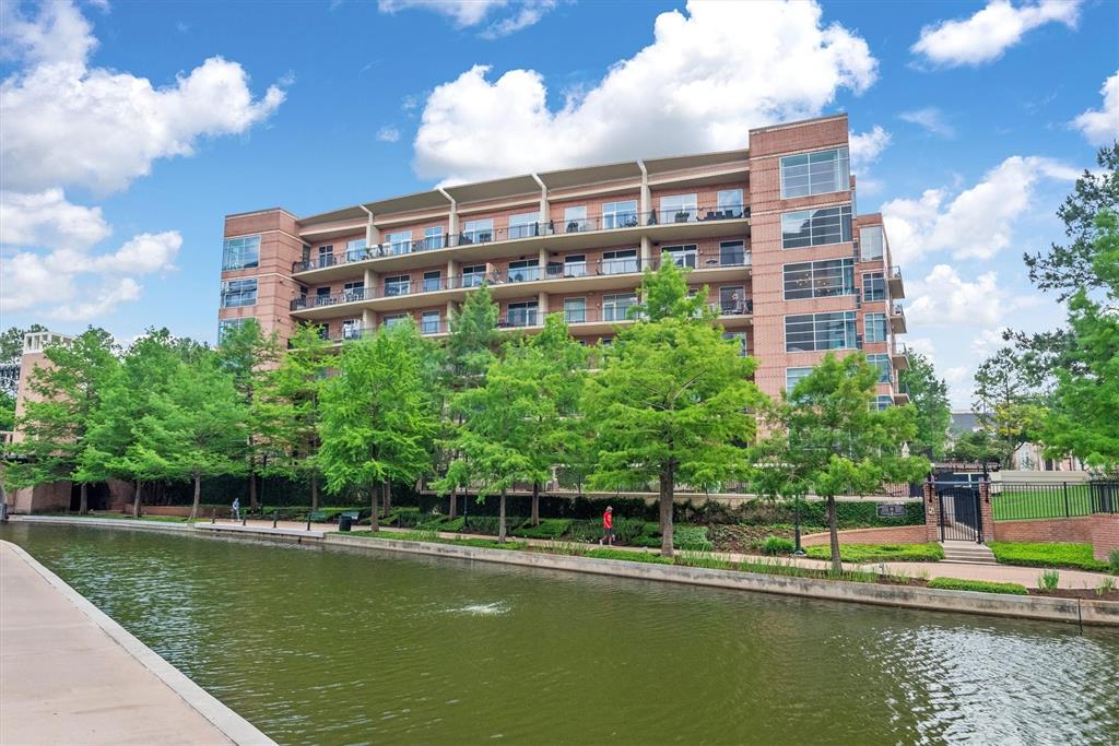 1 Waterway Court 4B