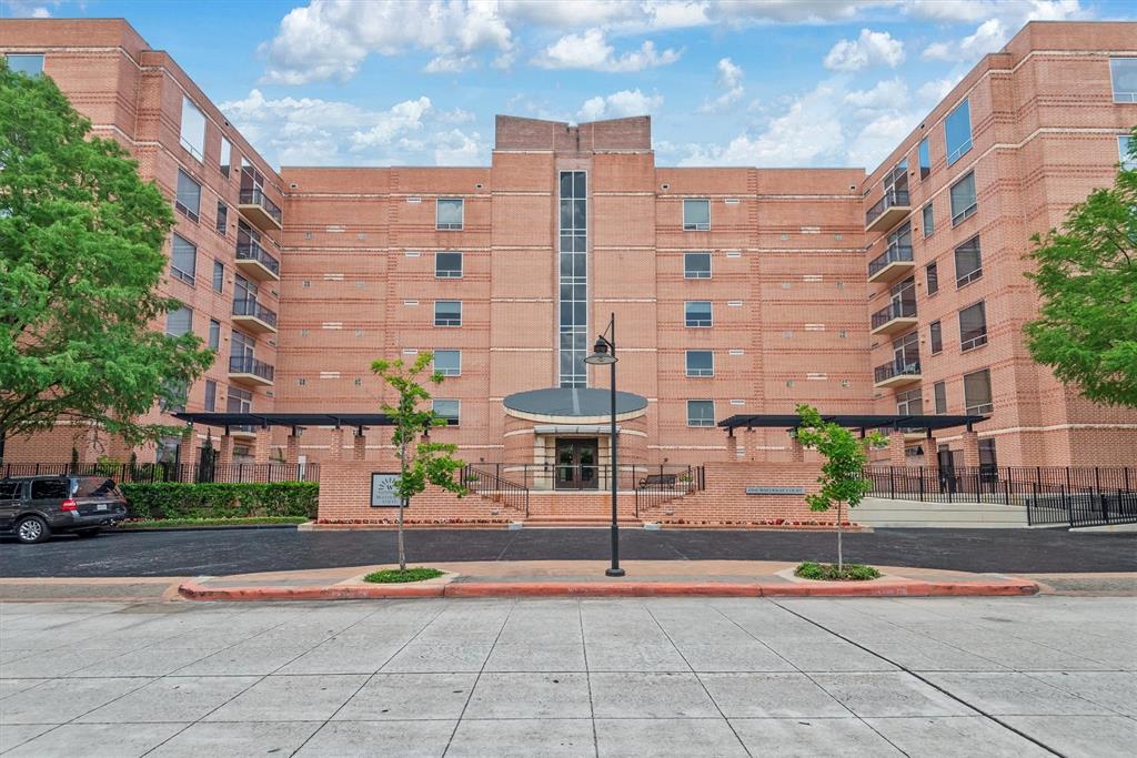 1 Waterway Court 4B