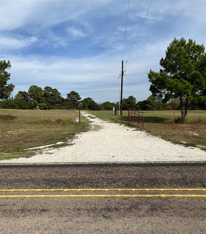 15686 Fm 2620 Road, Bedias, Texas image 1
