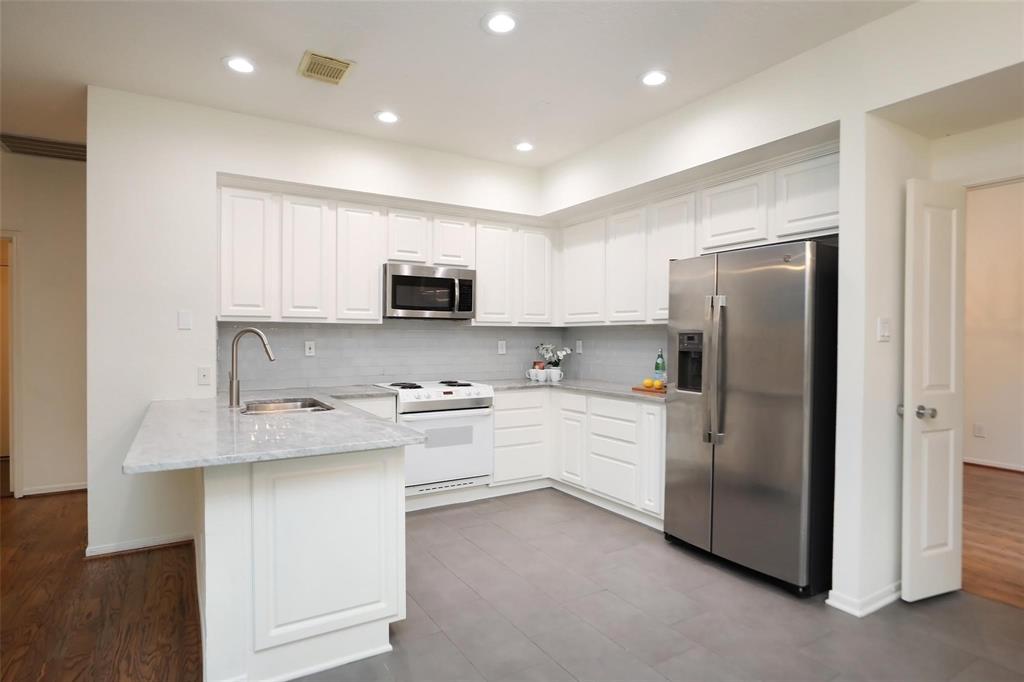 35 Winter Wheat Place, The Woodlands, Texas image 10