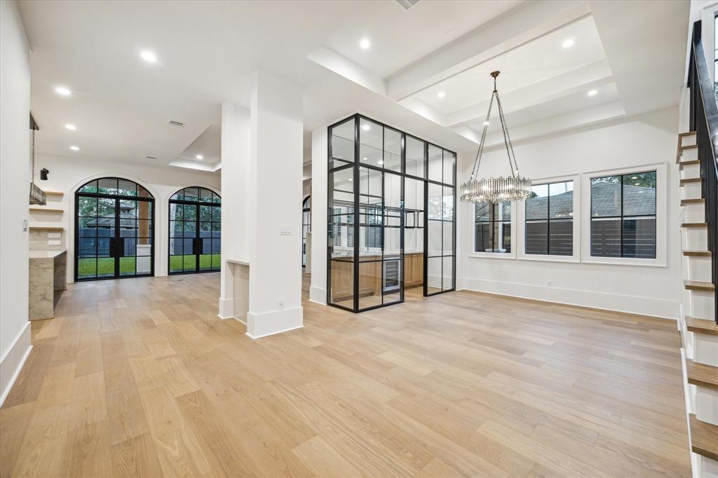 1519 Candlelight Lane, Houston, Texas image 8