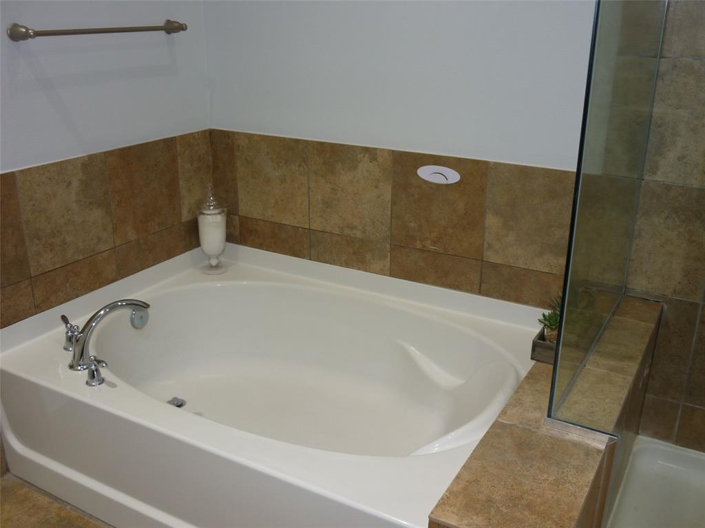 17040 W Fm 1097 Road #5202, Montgomery, Texas image 21