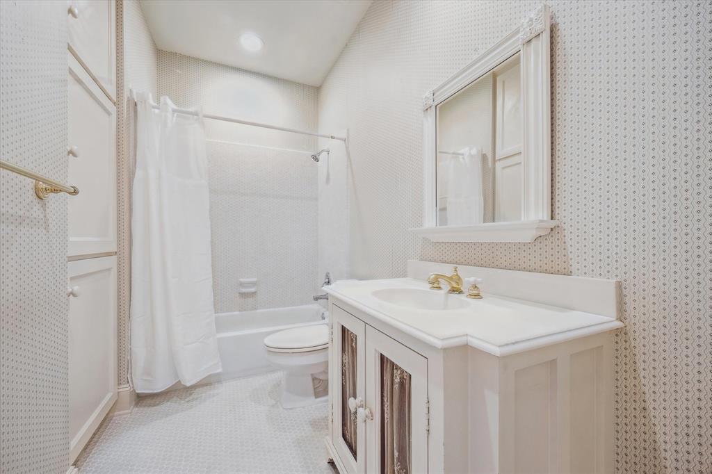 4817 Bellview Street, Bellaire, Texas image 24