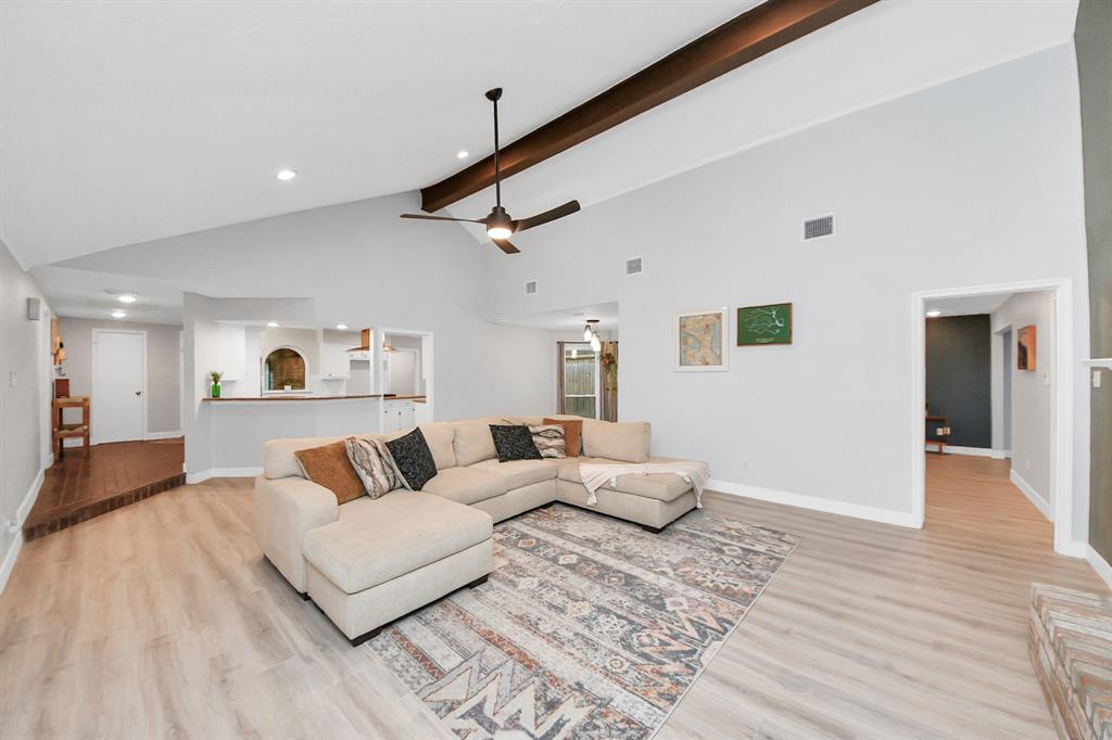 1415 Kempsford Drive, Katy, Texas image 7