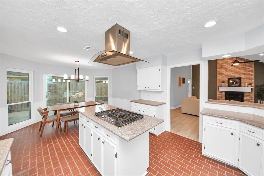 1415 Kempsford Drive, Katy, Texas image 14