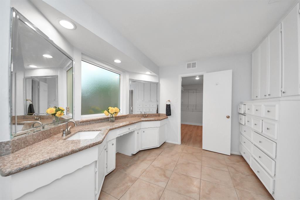 1415 Kempsford Drive, Katy, Texas image 24
