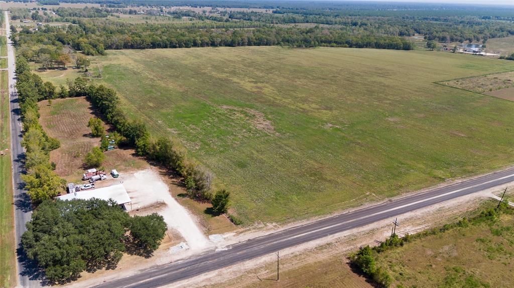 Fm 834, Hardin, Texas image 3