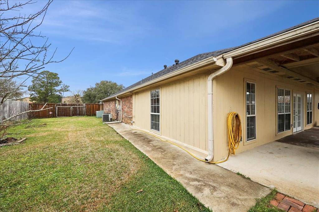 4138 Willow Bend Lane, Port Arthur, Texas image 37