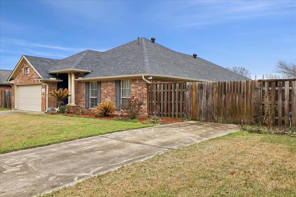 4138 Willow Bend Lane, Port Arthur, Texas image 2