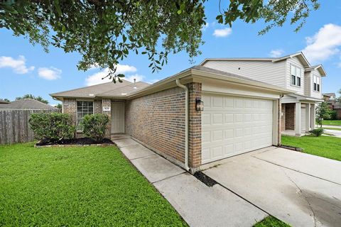 Single Family Residence in Houston TX 5639 Park Village Drive.jpg
