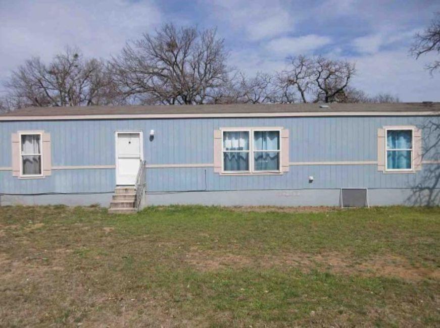 137 South Street, Tow, Texas image 1