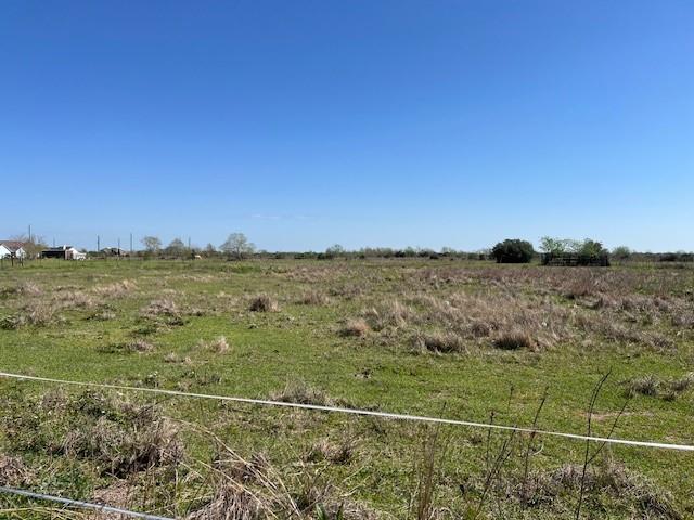 1812 Settlers Court Drive, Sealy, Texas image 7