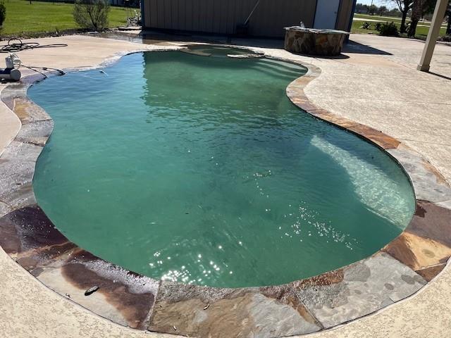1812 Settlers Court Drive, Sealy, Texas image 3